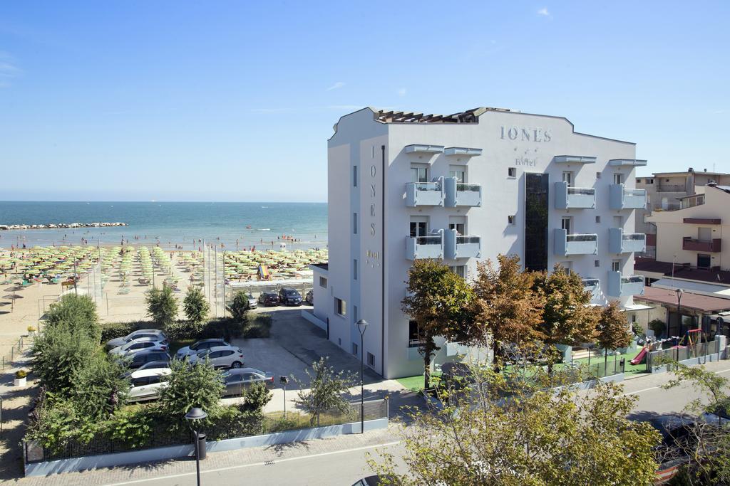 Hotel Iones Rimini Exterior photo